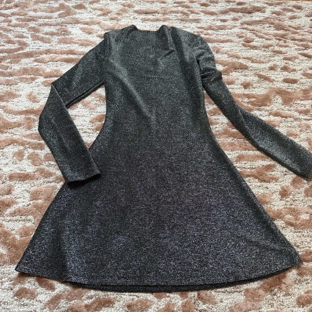 Reformation Riley Silver Metallic Long Sleeve Mini Dress – XS - Picture 5 of 7